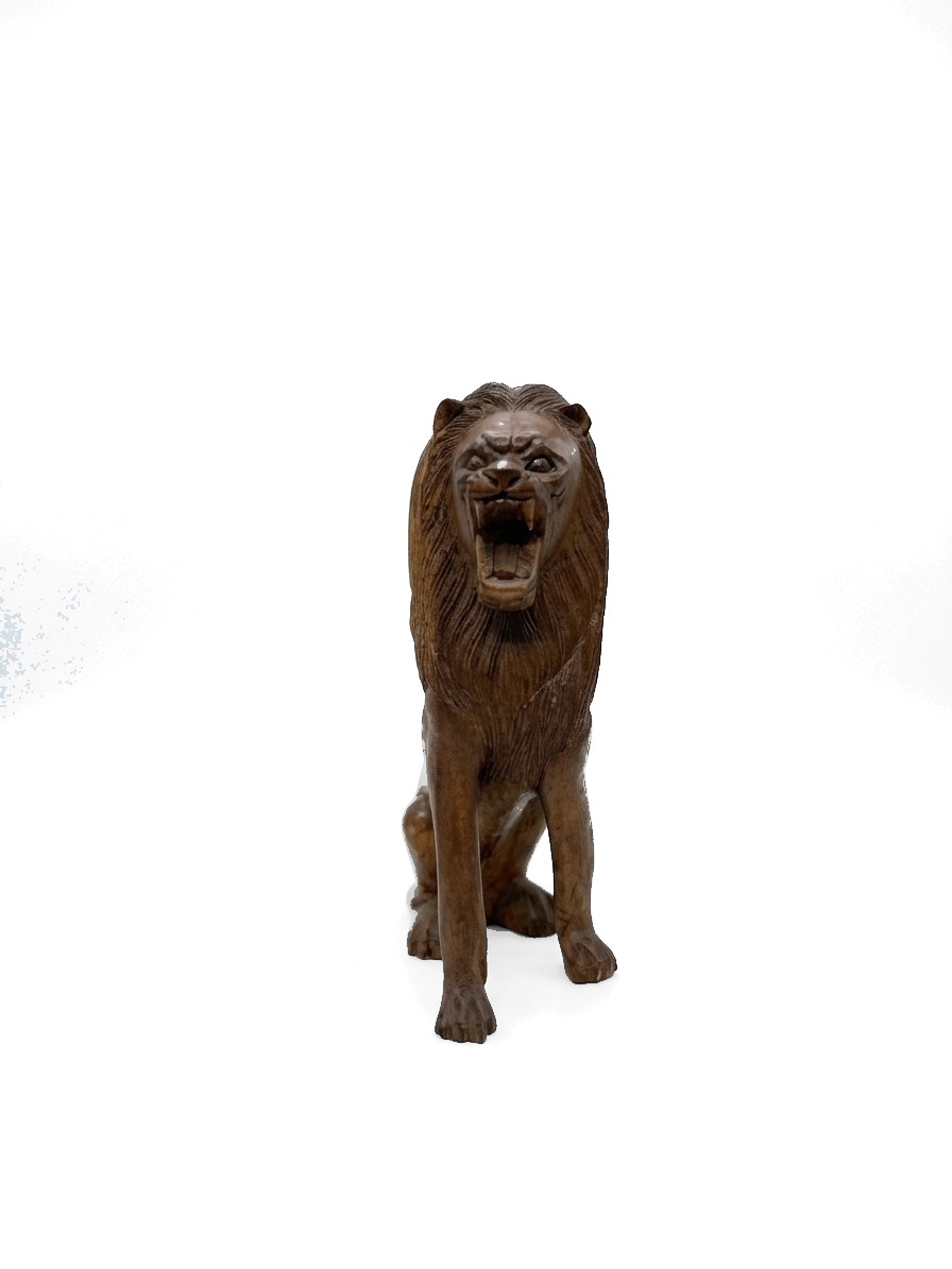 Lion Statue Teak #000135